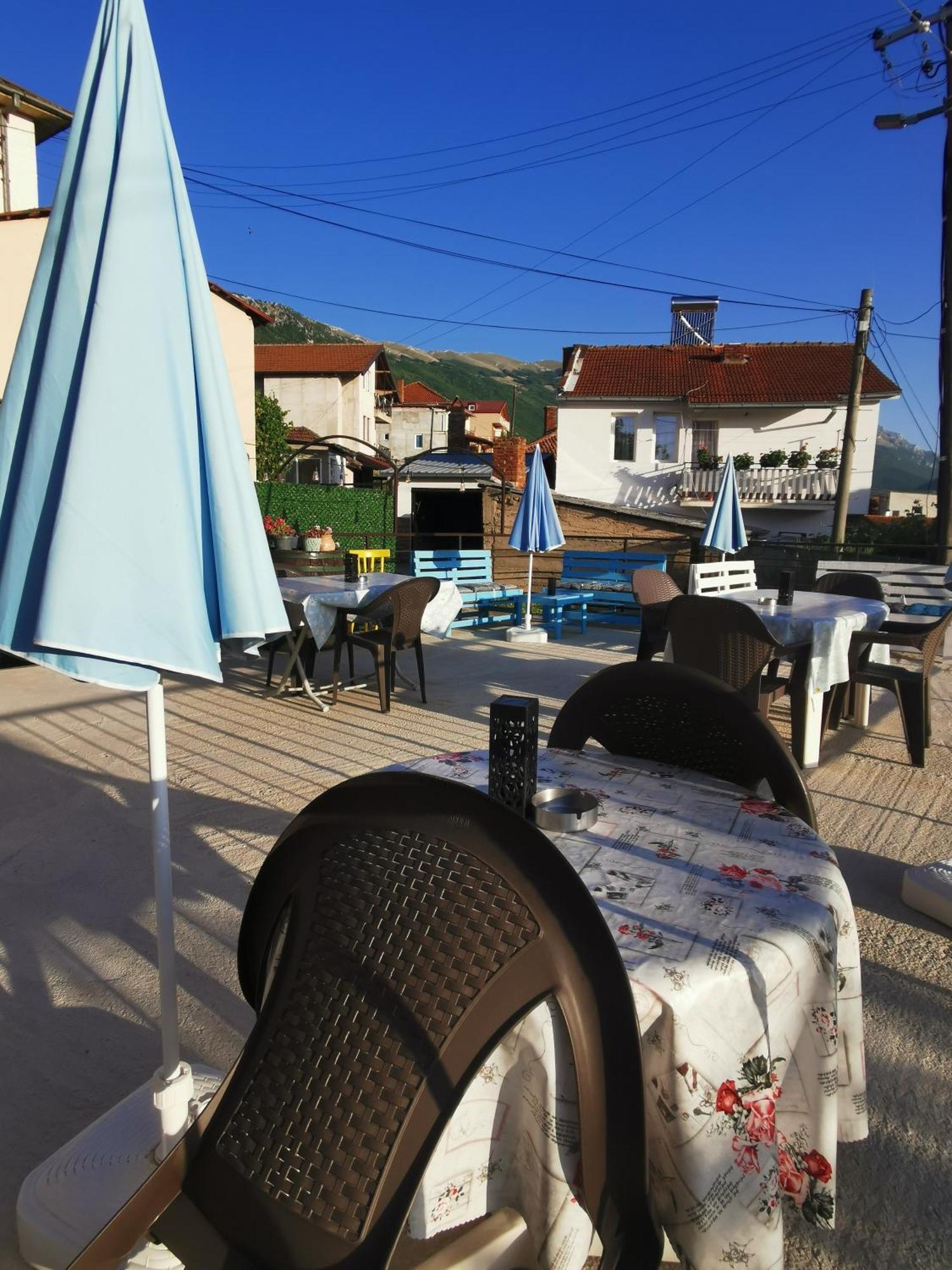 Gopo Guesthouse Elshani Экстерьер фото